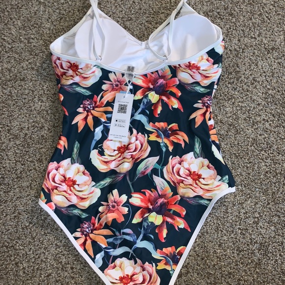 One Piece Swimsuit - Picture 3 of 5